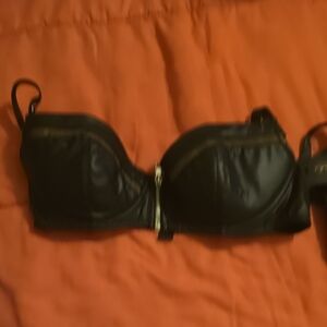 Frederick's of Hollywood Black Zippered Bra